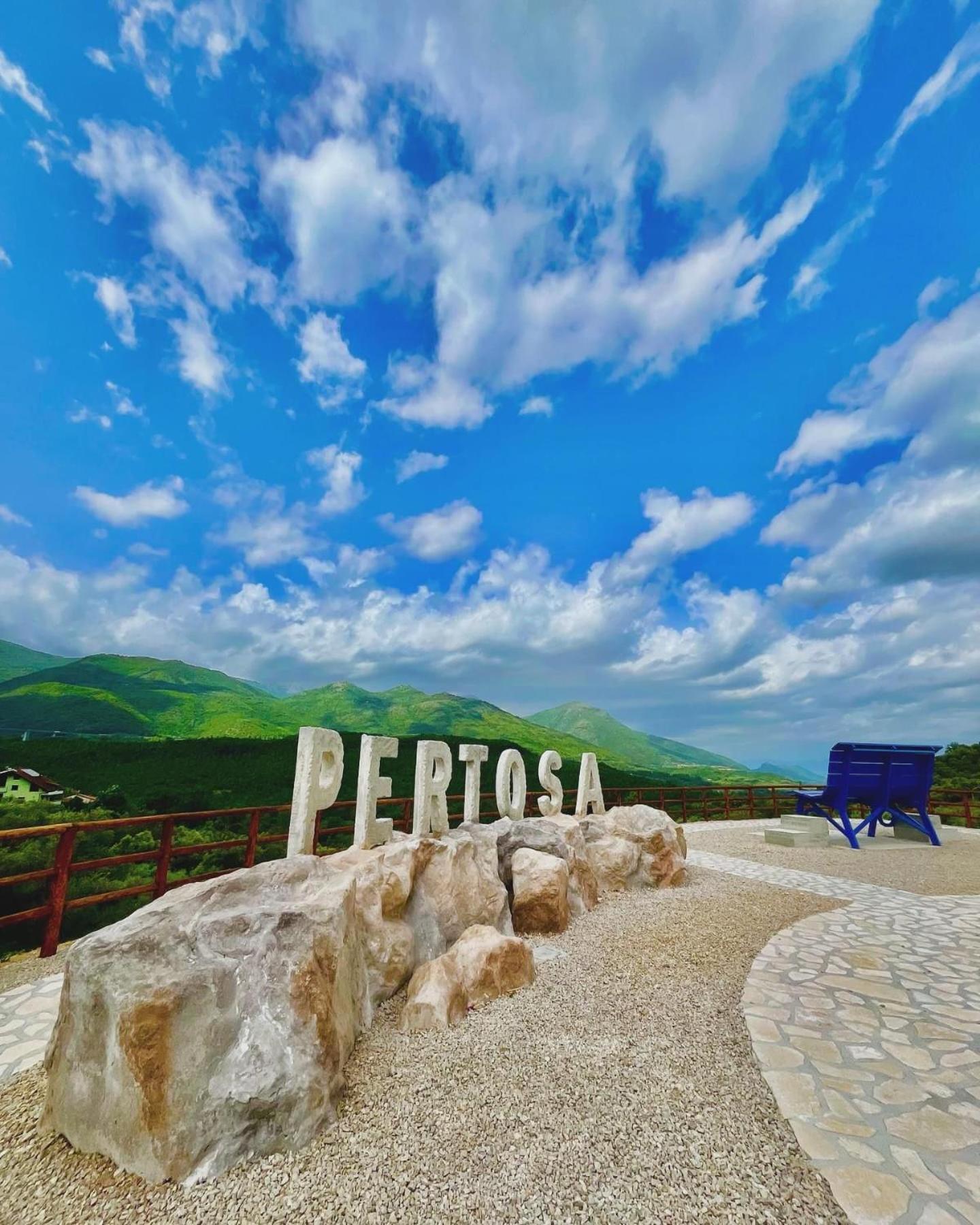 Вілла Casa Andros Pertosa Екстер'єр фото